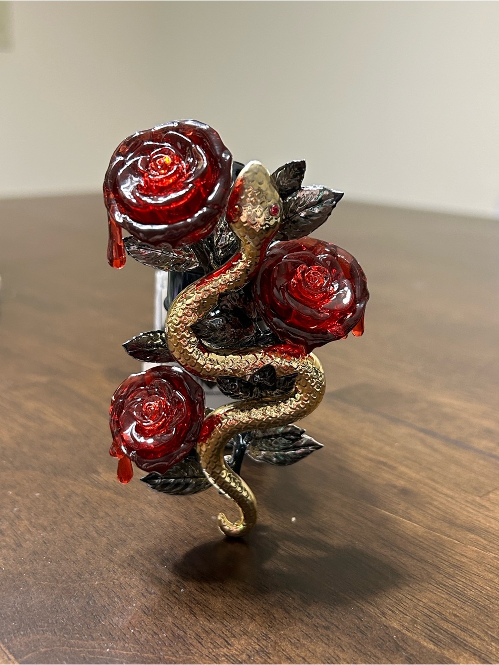 Red Rose & Gold Snake Wallflower